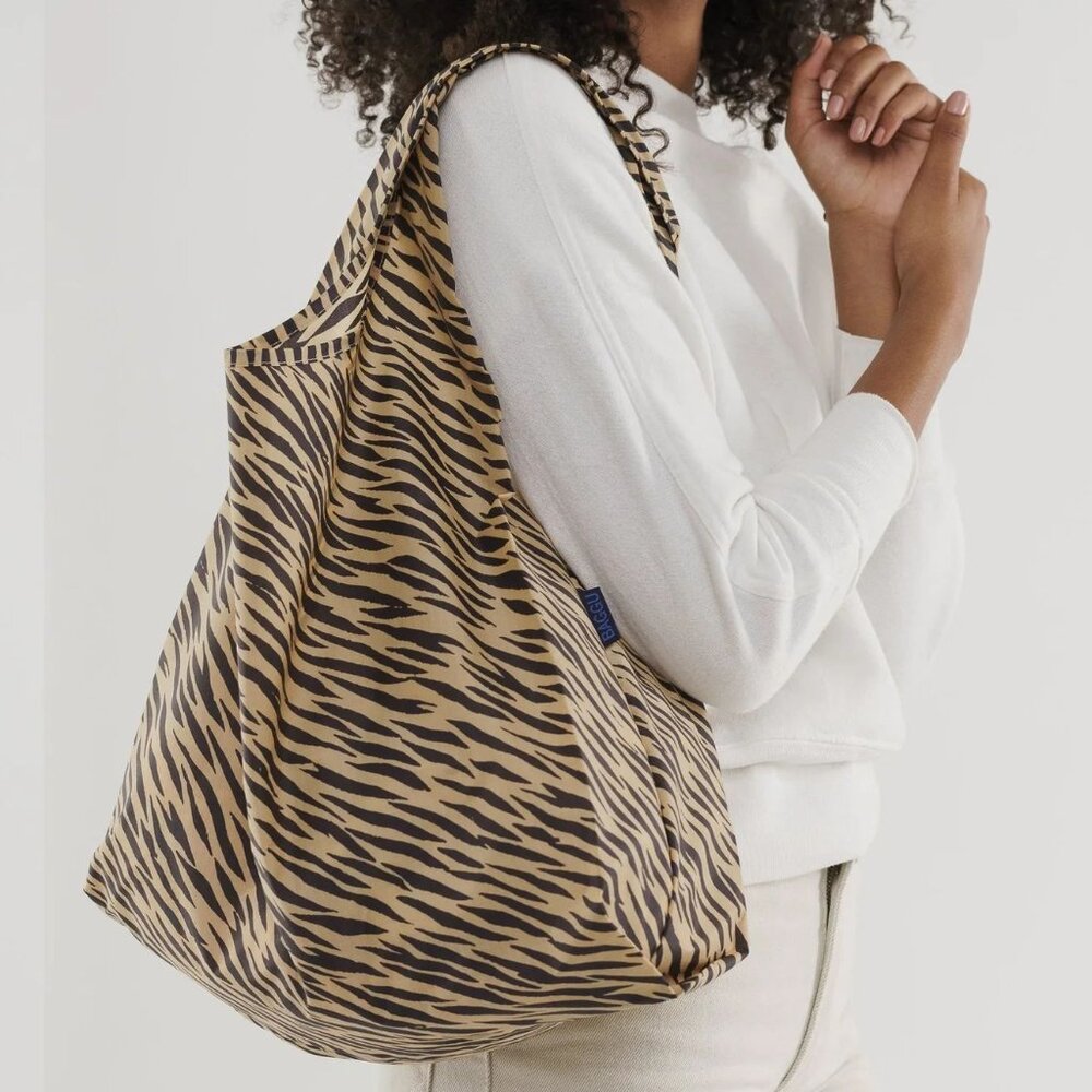 NWT Standard Baggu - Tiger Stripe